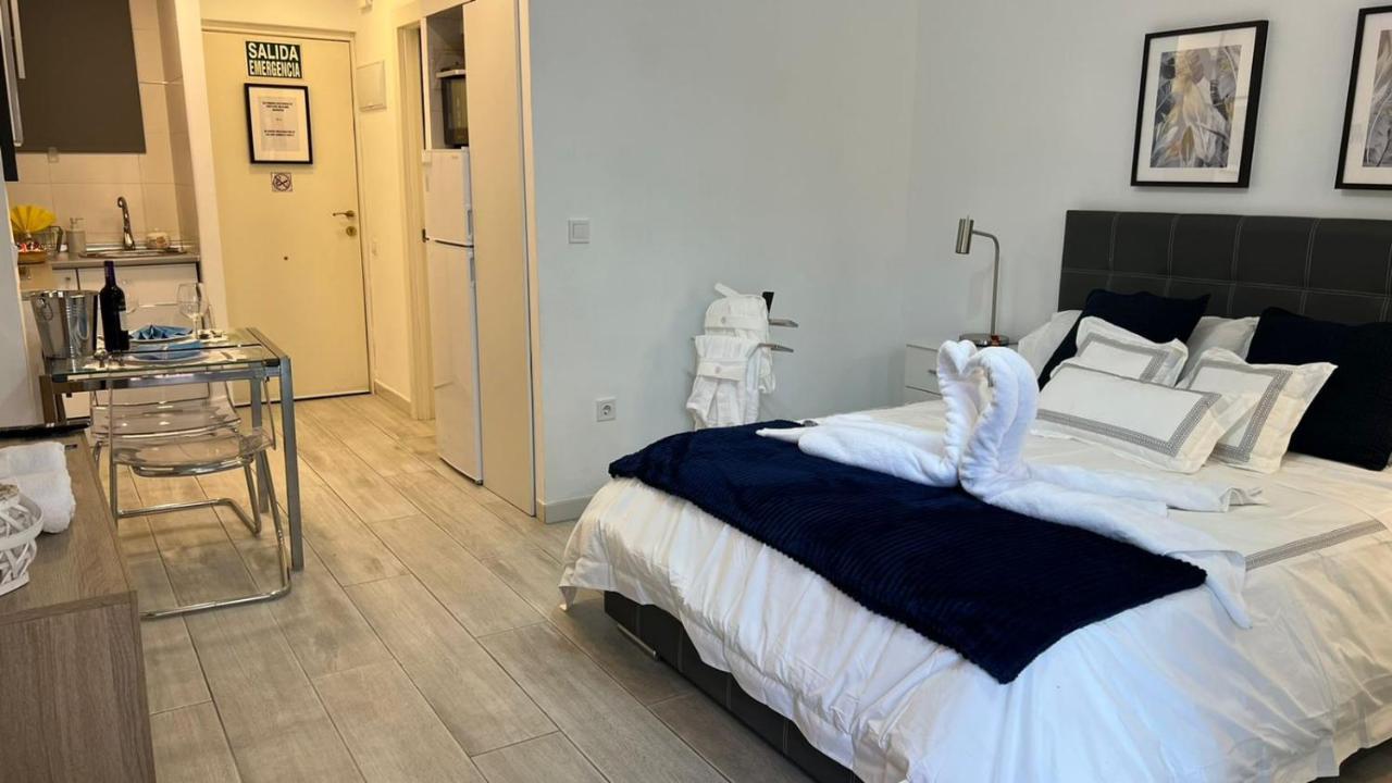 Aguila Estudio Beach Benalmádena